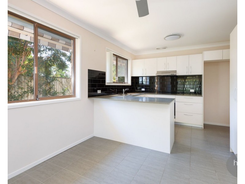 145 Oxley Drive, Hollywell QLD 4216