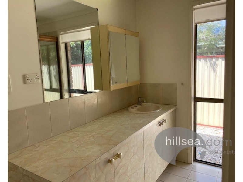 21 Burrinjuck Dve, Coombabah QLD 4216