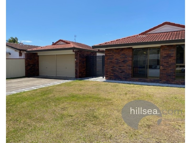 21 Burrinjuck Dve, Coombabah QLD 4216