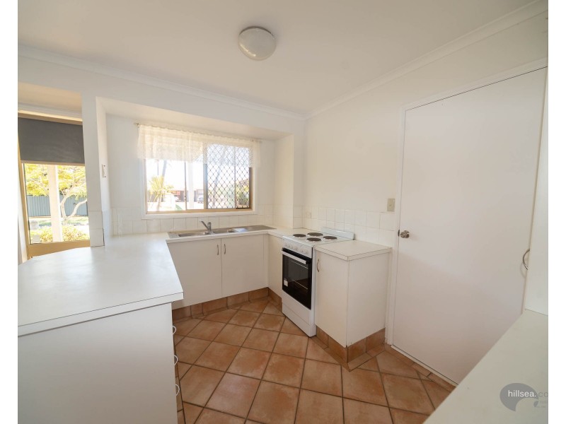 1/3 Stephanie Court, Labrador QLD 4215