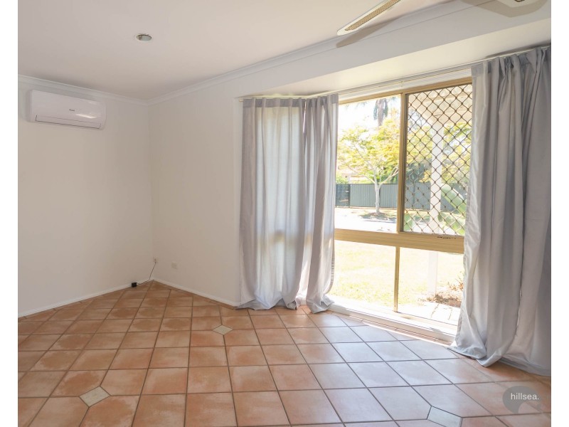 1/3 Stephanie Court, Labrador QLD 4215