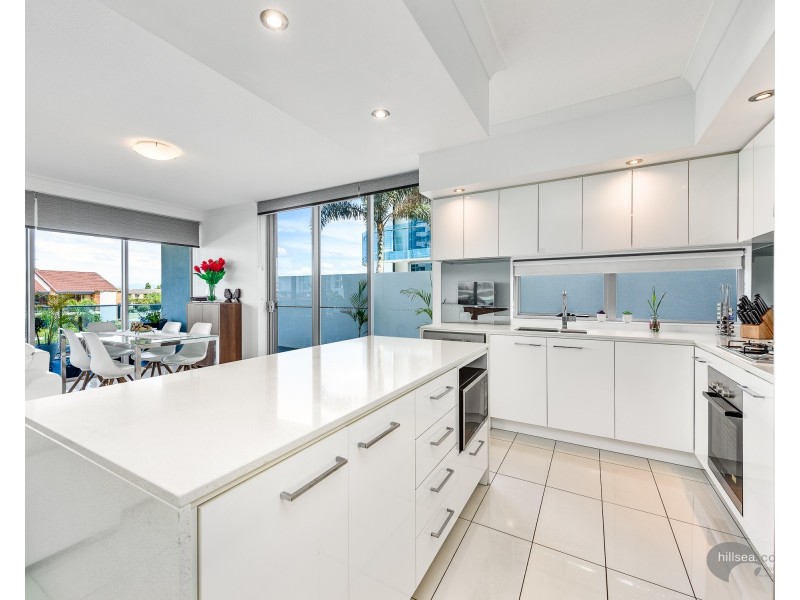 201/20 Labrador Street, Labrador QLD 4215