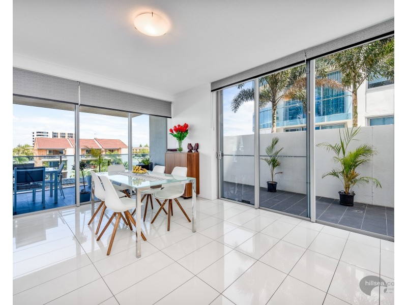 201/20 Labrador Street, Labrador QLD 4215