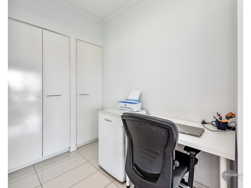 201/20 Labrador Street, Labrador QLD 4215