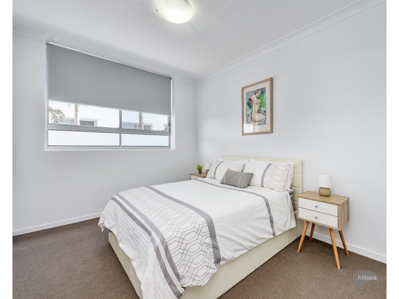 201/20 Labrador Street, Labrador QLD 4215