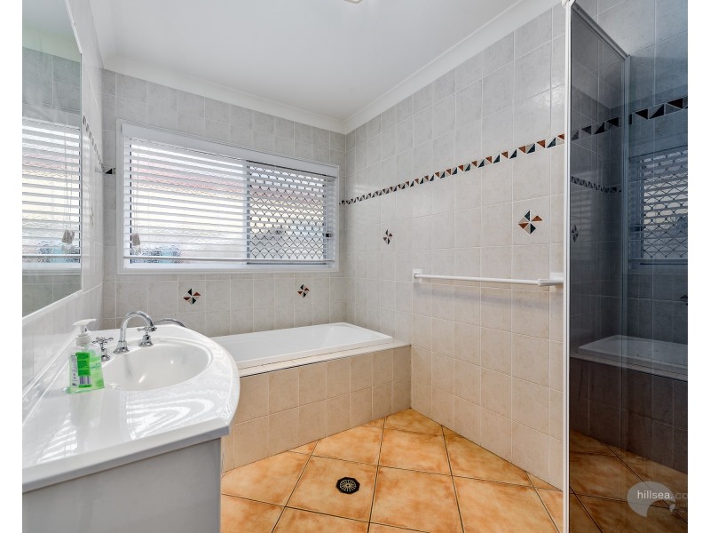 10 Parkwater Terrace, Monterey Keys QLD 4212