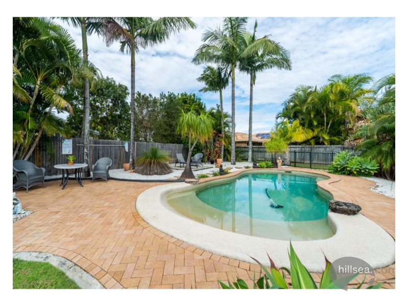 16 Desert Falls Crescent, Parkwood QLD 4214