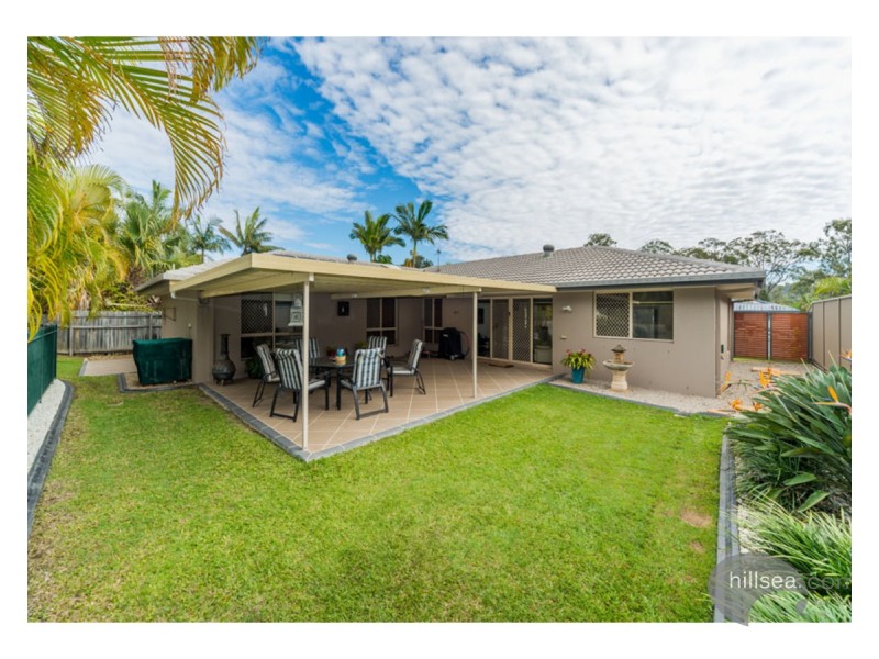 16 Desert Falls Crescent, Parkwood QLD 4214