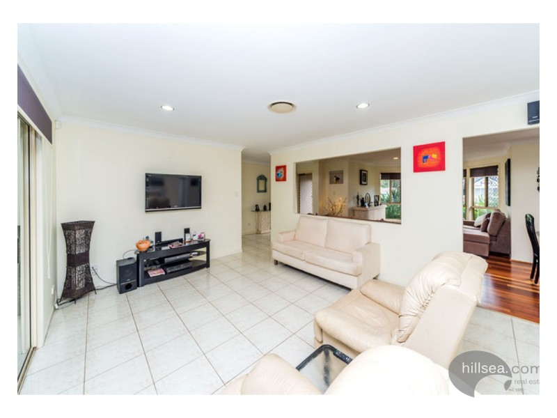16 Desert Falls Crescent, Parkwood QLD 4214