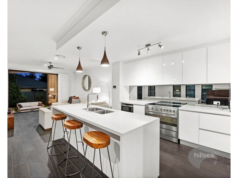 1/54 Milton Avenue, Paradise Point QLD 4216