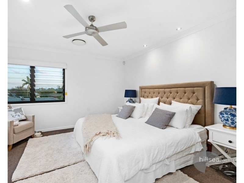 1/54 Milton Avenue, Paradise Point QLD 4216