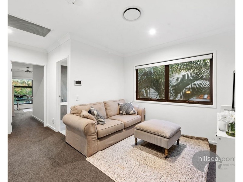 1/54 Milton Avenue, Paradise Point QLD 4216