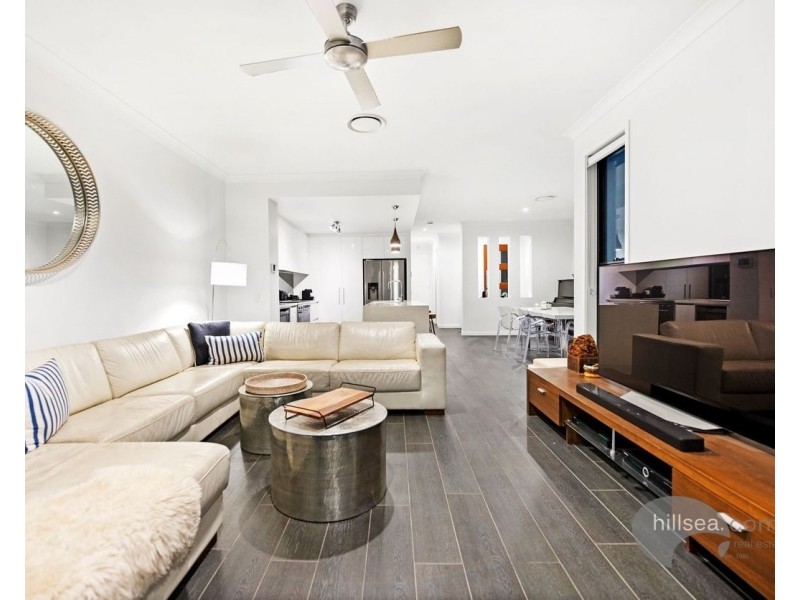 1/54 Milton Avenue, Paradise Point QLD 4216