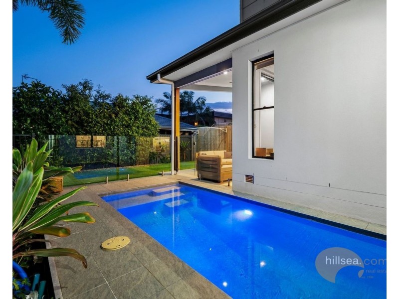 1/54 Milton Avenue, Paradise Point QLD 4216
