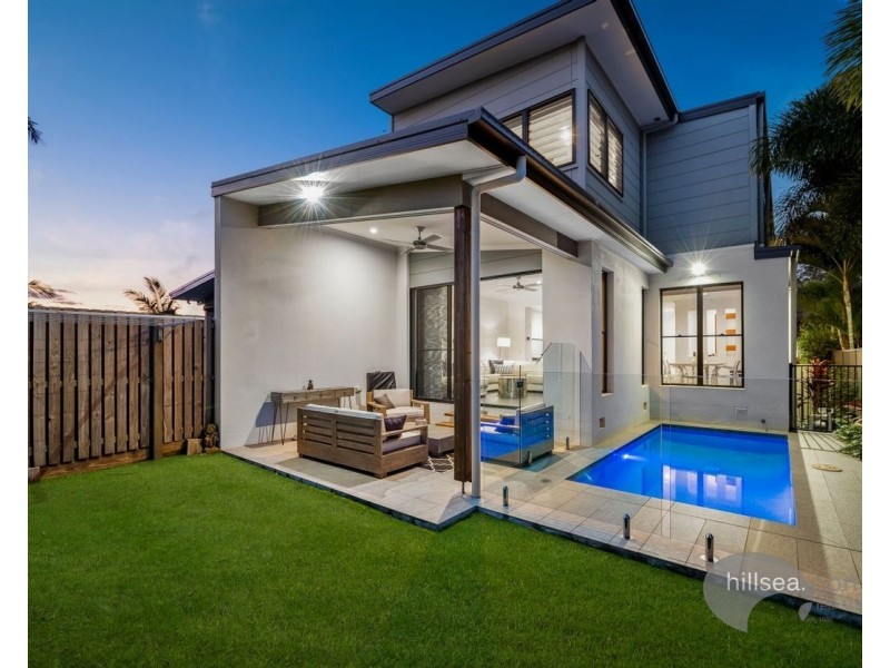 1/54 Milton Avenue, Paradise Point QLD 4216