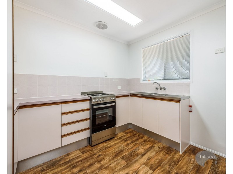 2/348 Government Road, Labrador QLD 4215