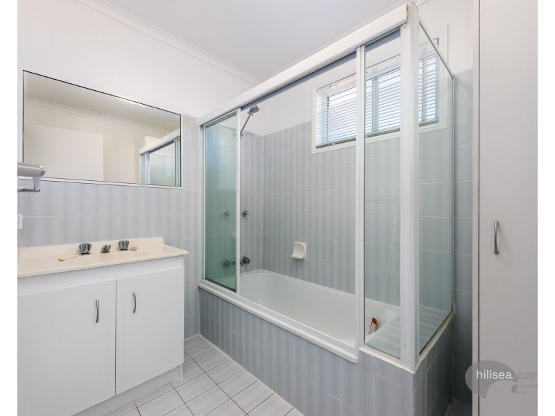 2/348 Government Road, Labrador QLD 4215