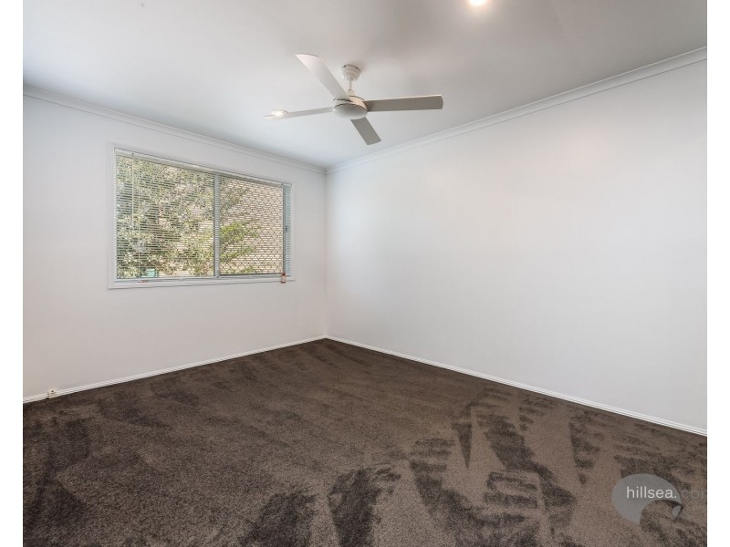 2/348 Government Road, Labrador QLD 4215