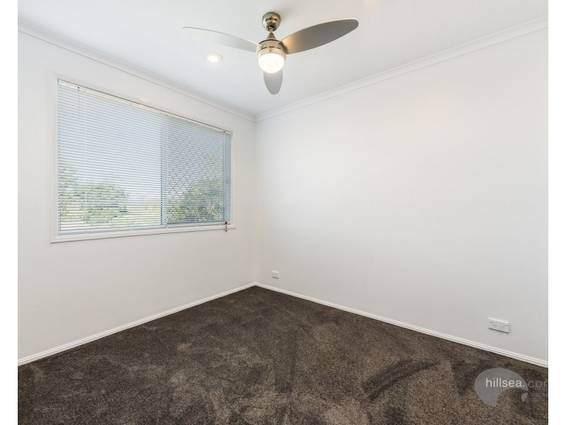 2/348 Government Road, Labrador QLD 4215