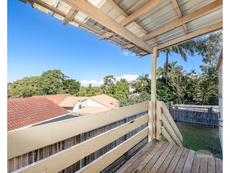 2/348 Government Road, Labrador QLD 4215
