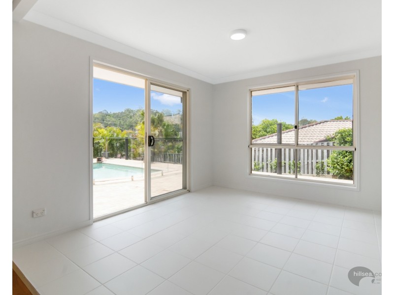 13 Papara Street, Pacific Pines QLD 4211