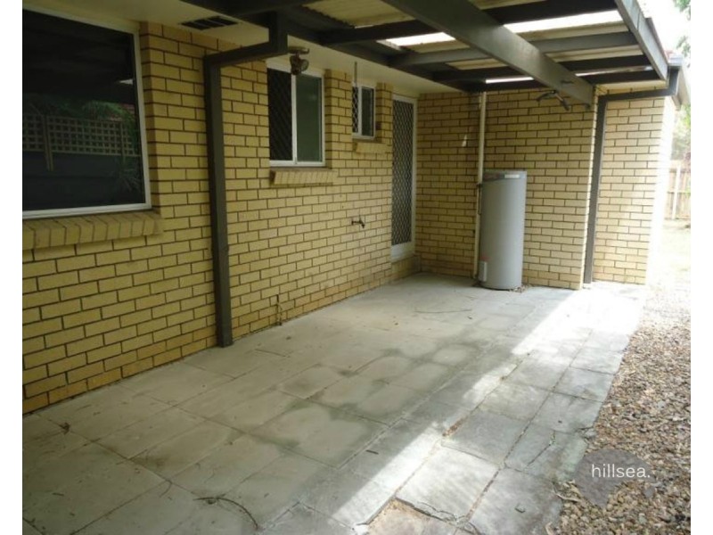 2/110 Kumbari Avenue, Labrador QLD 4215