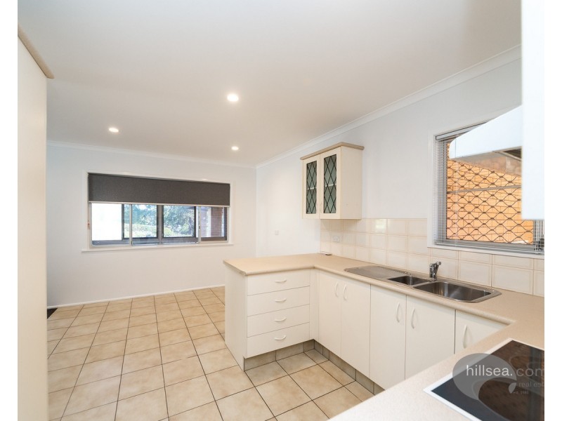 50 Lind Avenue, Southport QLD 4215