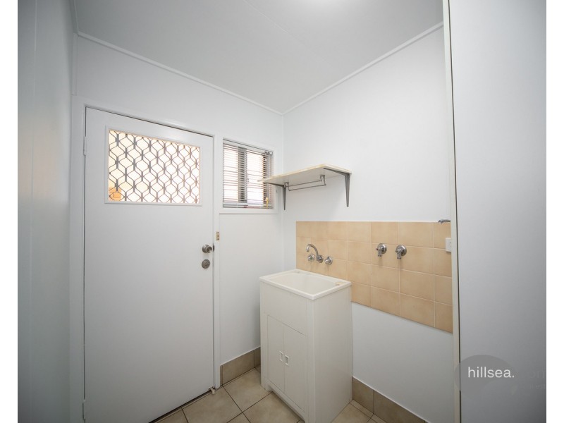 50 Lind Avenue, Southport QLD 4215