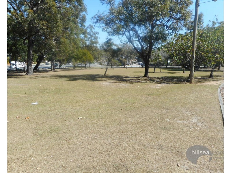 50 Lind Avenue, Southport QLD 4215