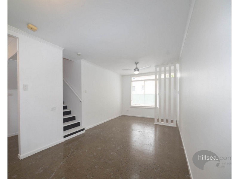 1/34 Labrador Street, Labrador QLD 4215