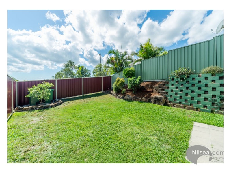 2/5 Paramount Place, Oxenford QLD 4210