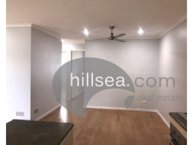 2/5 Paramount Place, Oxenford QLD 4210