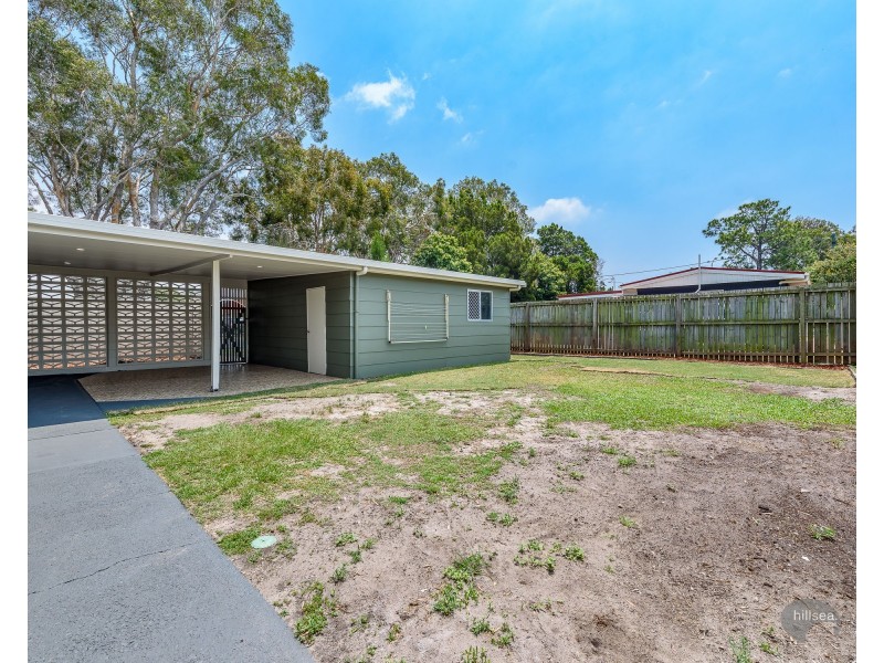 13 Milton Avenue, Paradise Point QLD 4216