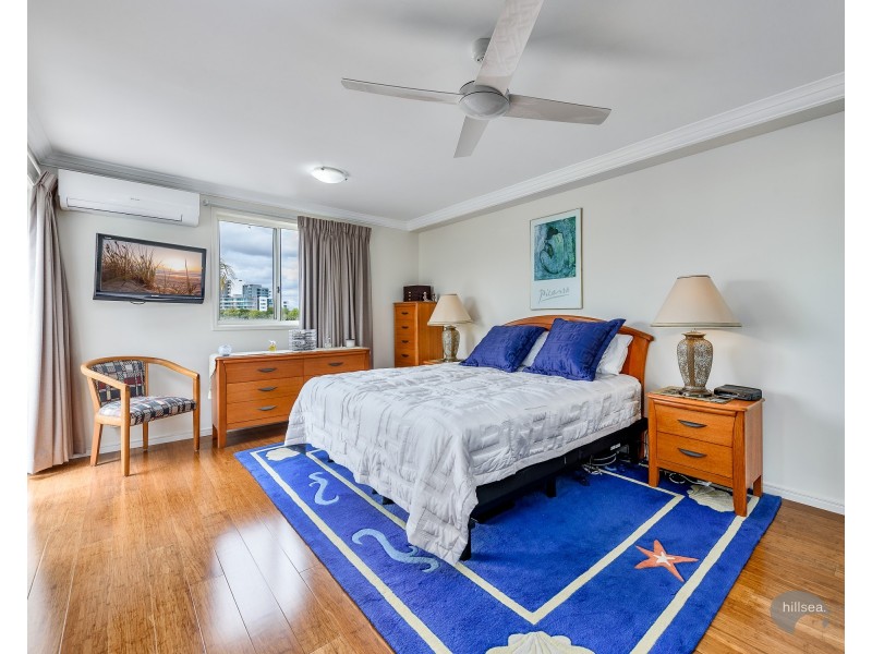 36/82-86 Limetree Parade, Runaway Bay QLD 4216