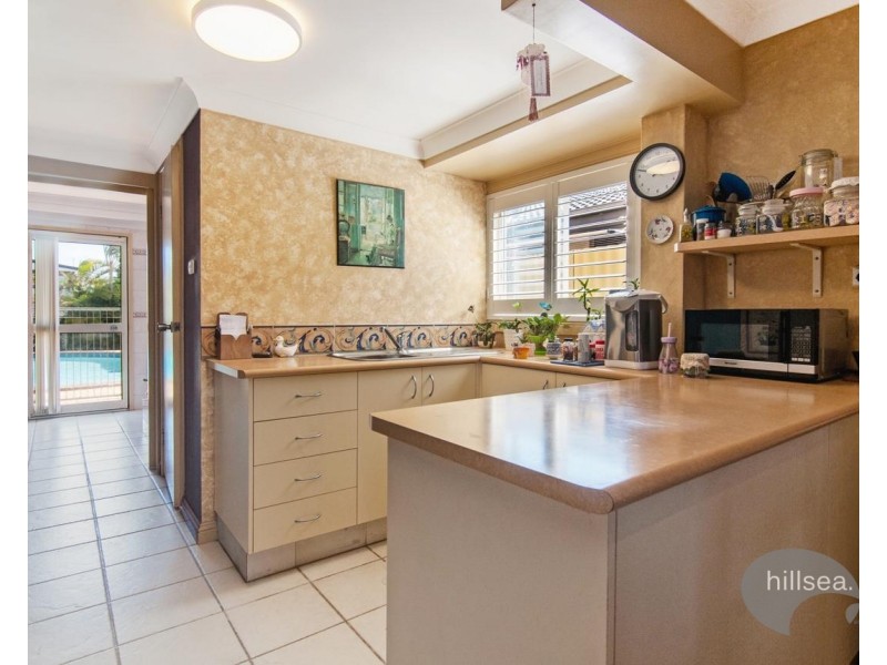 21 Plover Avenue, Paradise Point QLD 4216 Hillsea Paradise Point Sold