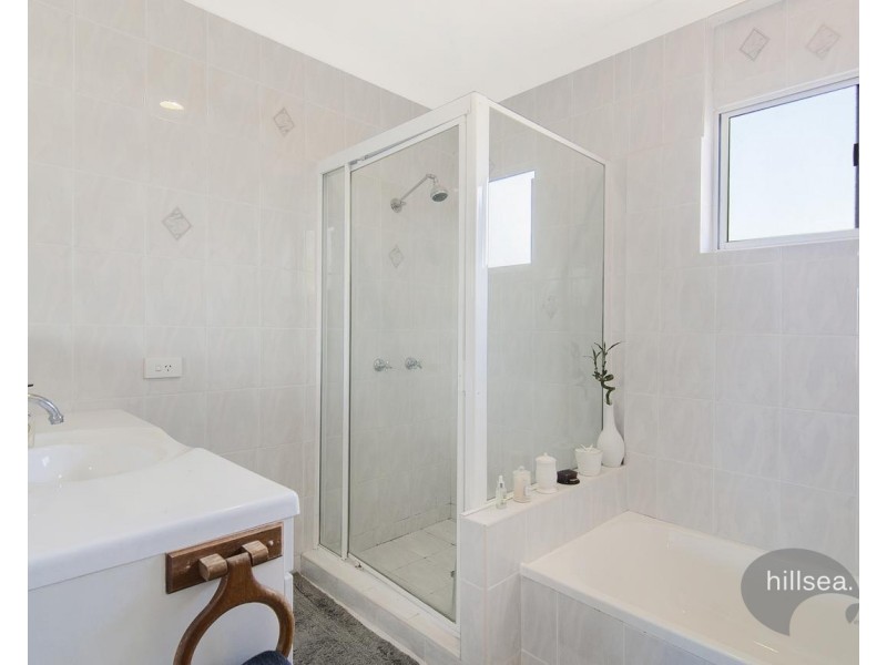 21 Plover Avenue, Paradise Point QLD 4216 Hillsea Paradise Point Sold