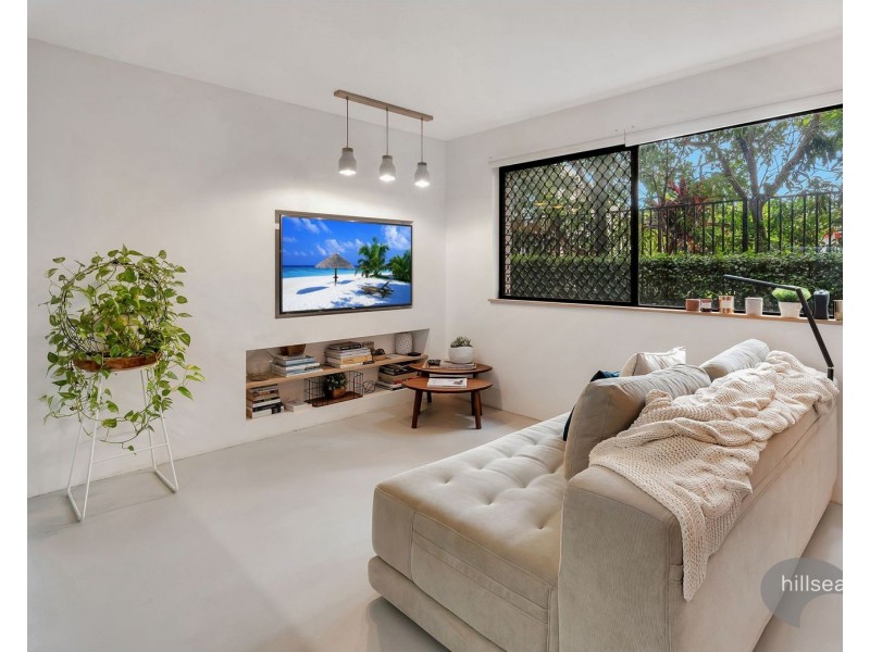 1/61 Frank Street, Labrador QLD 4215