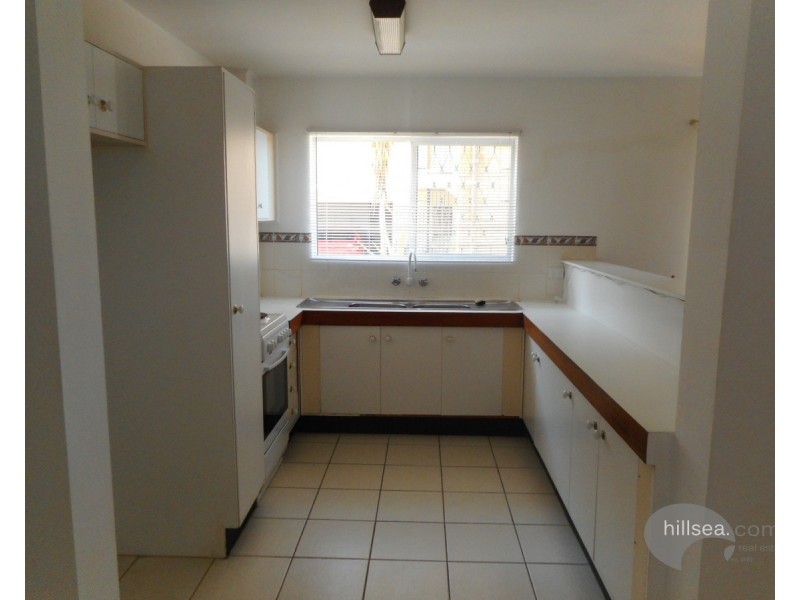 2/288 Marine Parade, Labrador QLD 4215