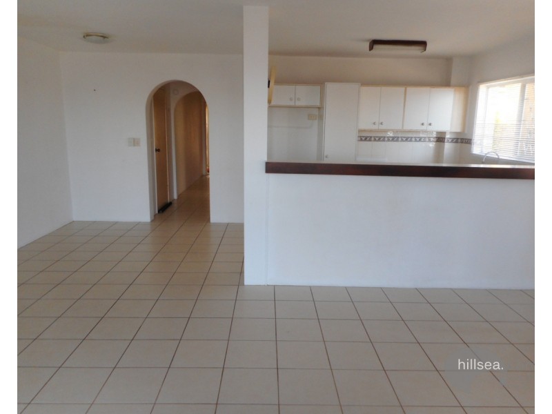 2/288 Marine Parade, Labrador QLD 4215