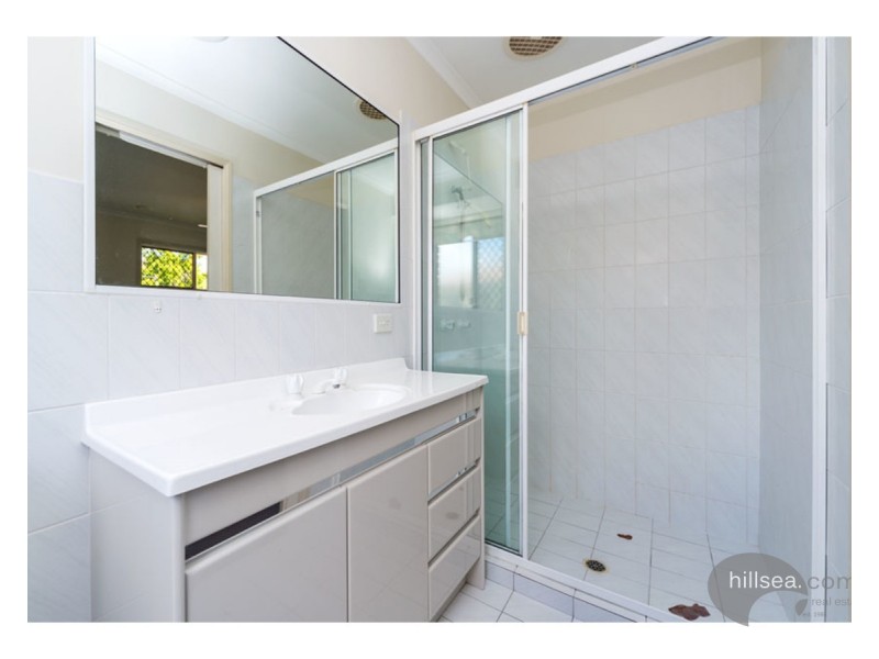 254 Mildura Drive, Helensvale QLD 4212