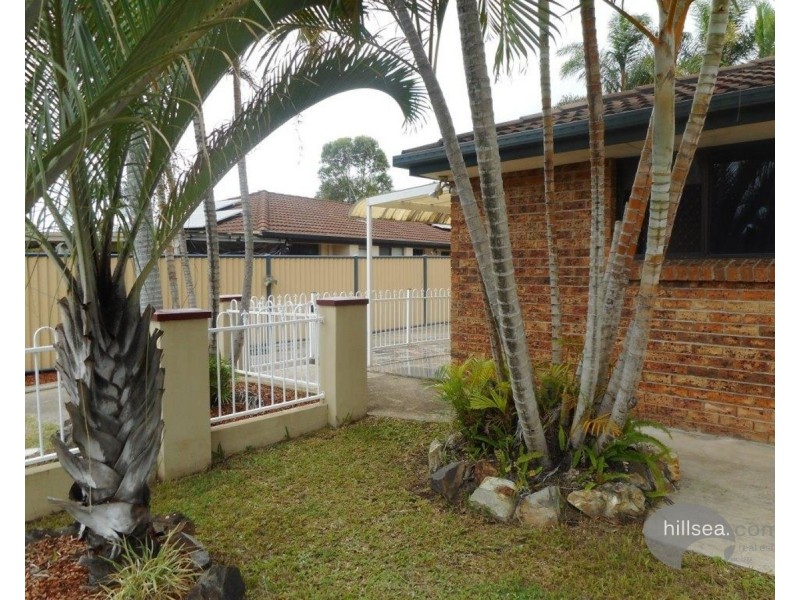 1/14 Elm Street, Labrador QLD 4215
