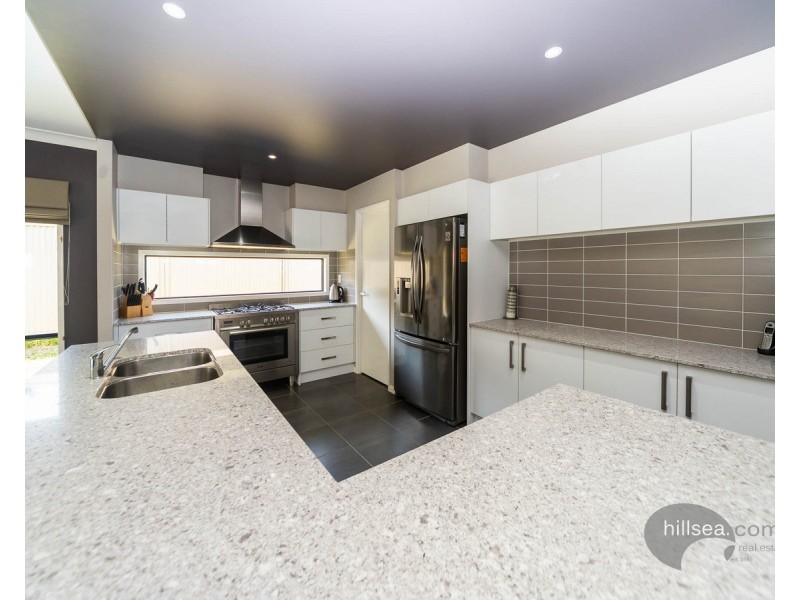 63 Peter Mills Drive, Gilston QLD 4211