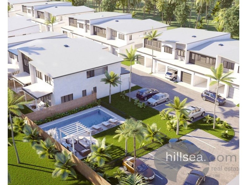 35 Sickle Avenue, Hope Island QLD 4212