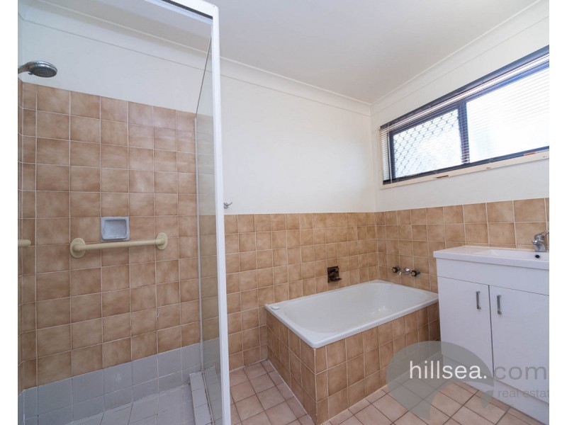 1/142 Oxley Drive, Paradise Point QLD 4216