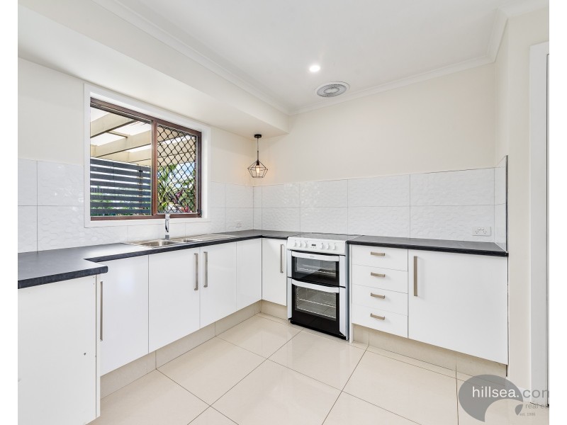 1/17 Hentdale Court, Labrador QLD 4215