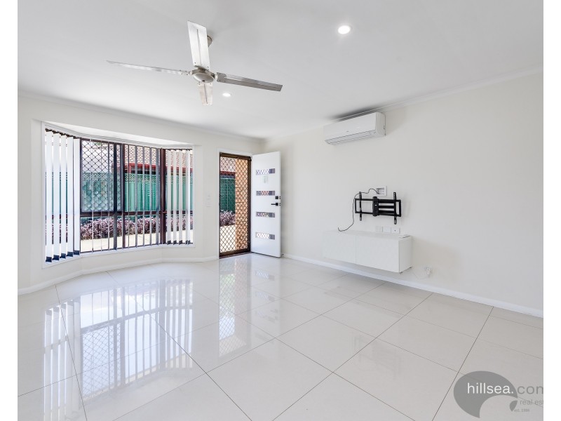 1/17 Hentdale Court, Labrador QLD 4215