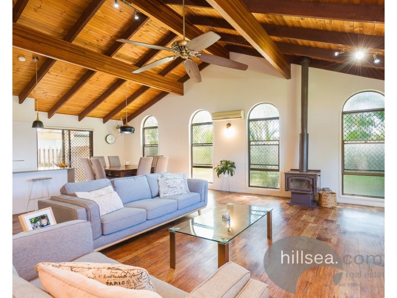 38 Sundown Drive, Paradise Point QLD 4216