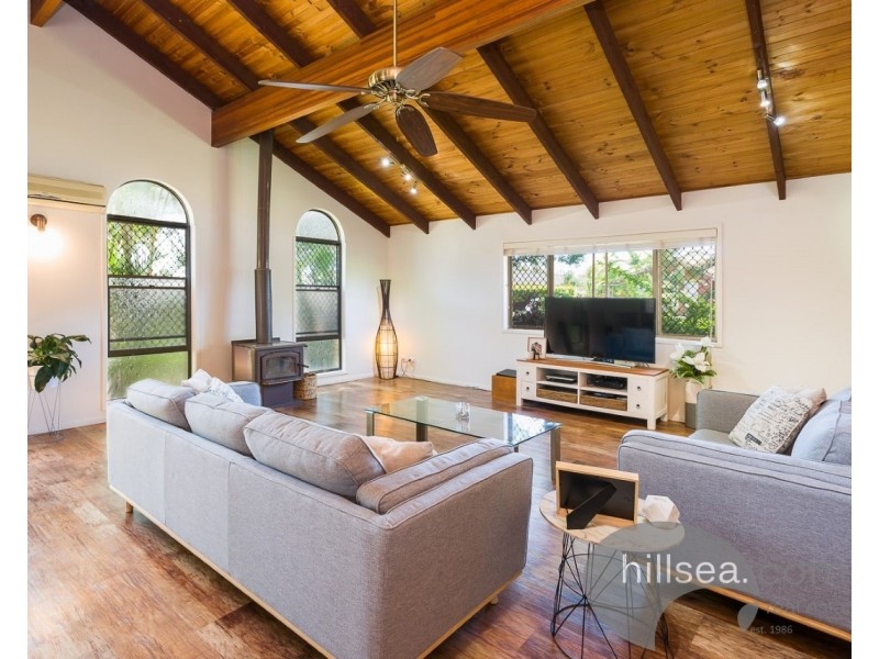 38 Sundown Drive, Paradise Point QLD 4216