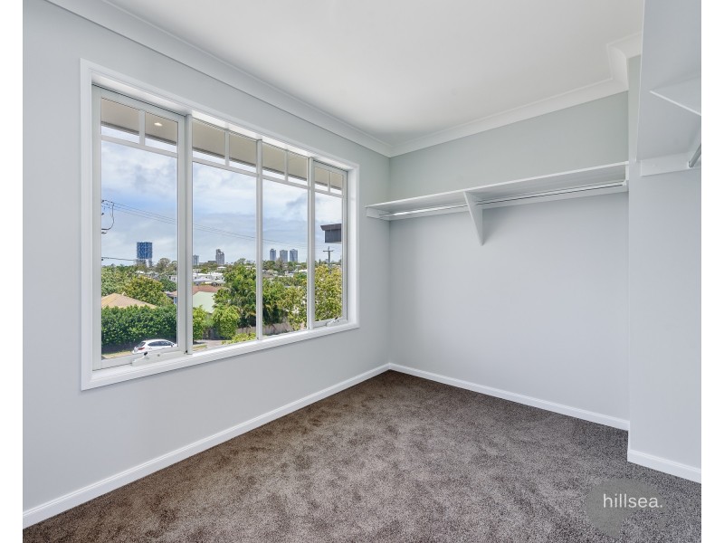 10 Wilson Street, Labrador QLD 4215