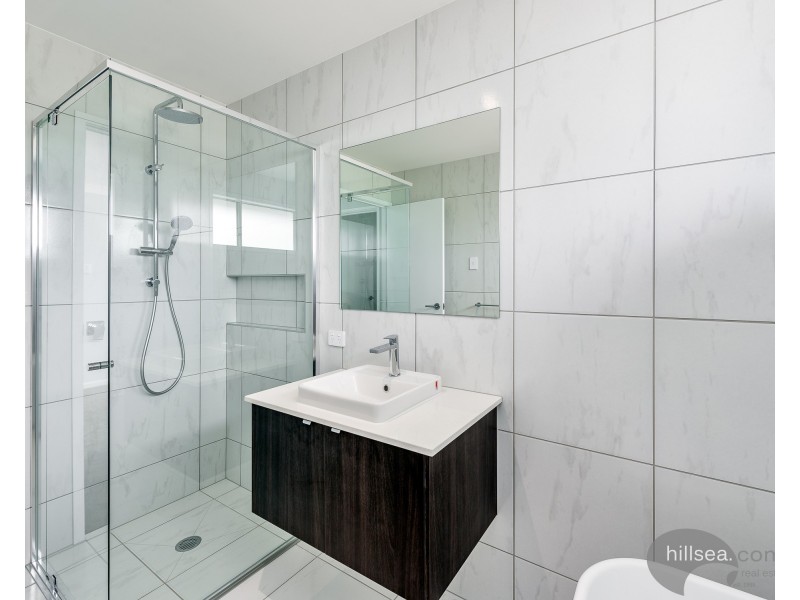 10 Wilson Street, Labrador QLD 4215